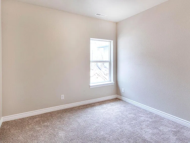 2495 Wheaton Dr — Photo 12
