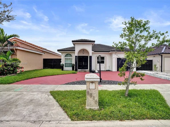 8816 NW 149th Ter, Miami Lakes, FL 33018