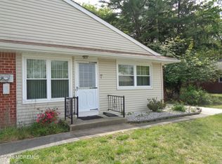 28 Snowberry Ln UNIT B, Manchester Township, NJ 08759