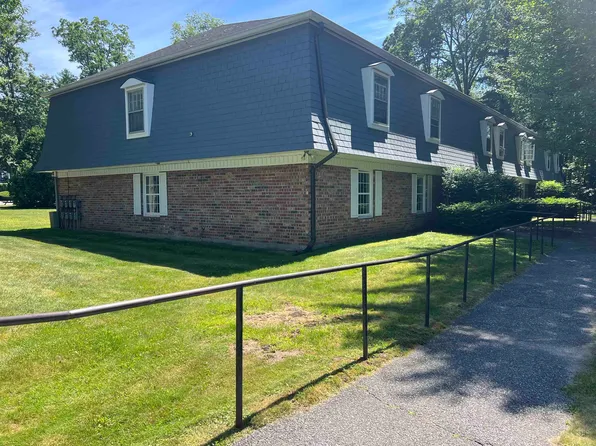125 Kennedy Drive #9, South Burlington, VT 05403