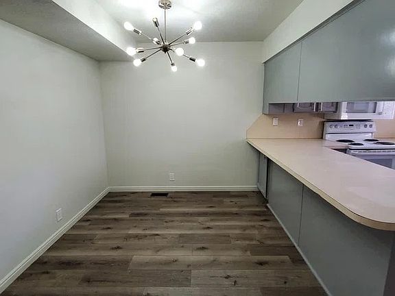 4th image of 1078 E 900th St S #1078