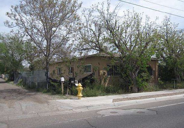 2nd image of 2238 Isleta Blvd SW