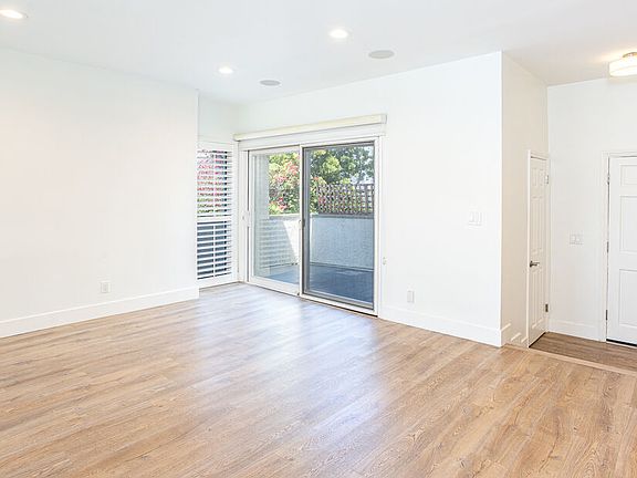 4th image of 1232 Stanford St Unit 8