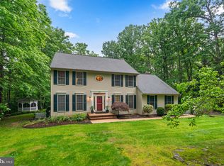 1813 Crosspointe Dr, Annapolis, MD 21401