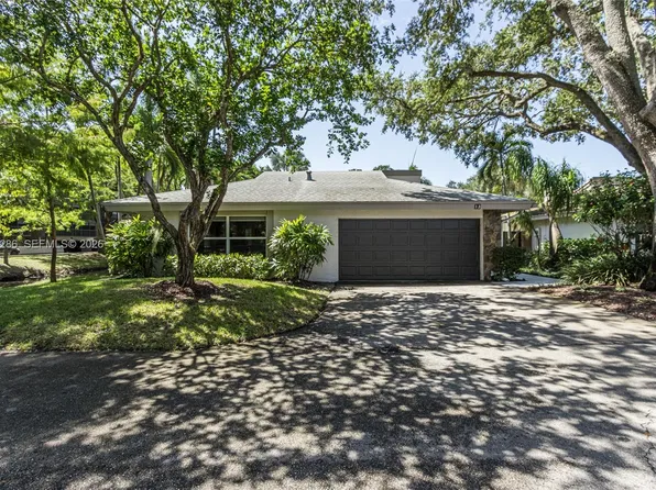 13 Dogwood Rd, Hollywood, FL 33021