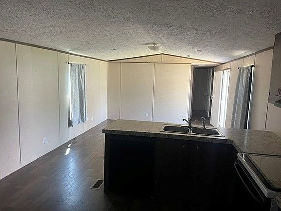 4th image of 130 Gouge Dr