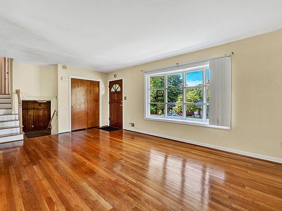 4th image of 4917 Northwood Dr NW