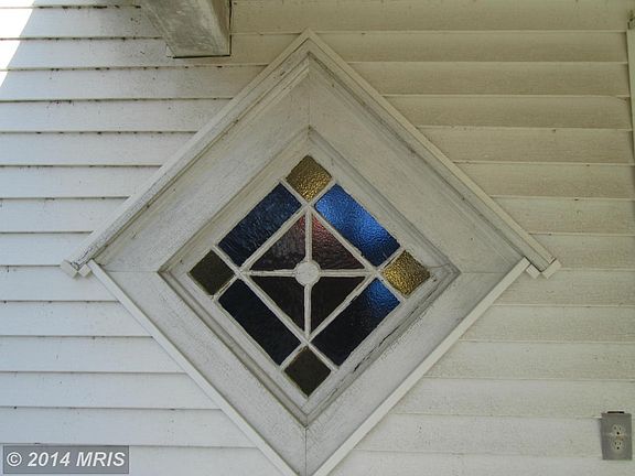 4th image of 12 Railroad Ave
