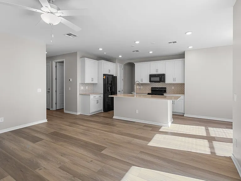 24094 N 162nd Ave — Photo 10