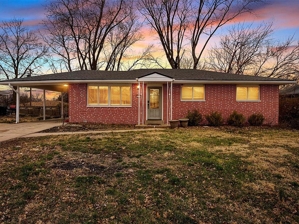 2727 Lakeport Dr, Maryland Heights, MO 63043 Zillow
