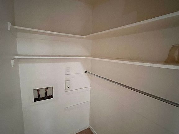 3rd image of 314 S Sycamore Ave #740