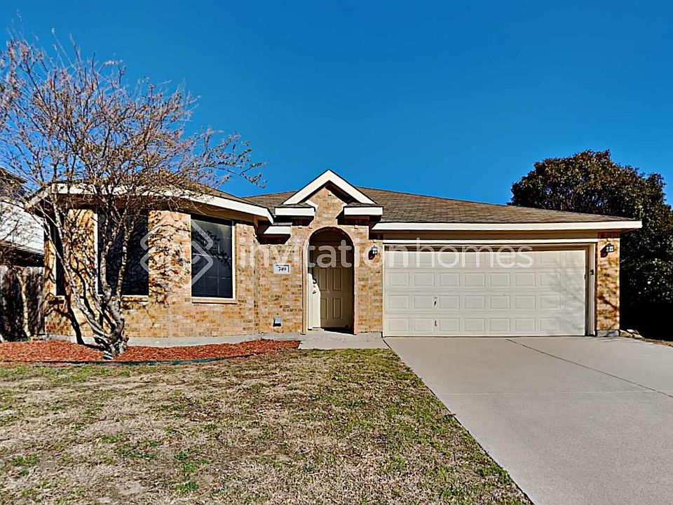 1st image of 749 Eagle Dr