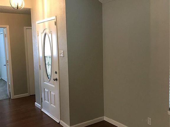 3rd image of 3902 Lancelot Pl