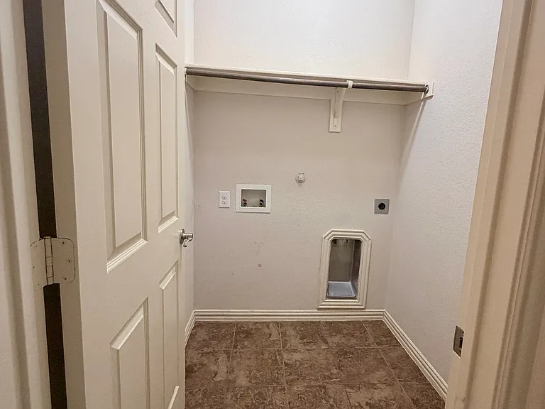 1701 Creosote Dr — Photo 18