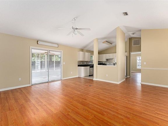 4th image of 8414 SW 66th Ln
