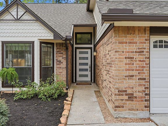 3rd image of 14 Dusky Meadow Pl