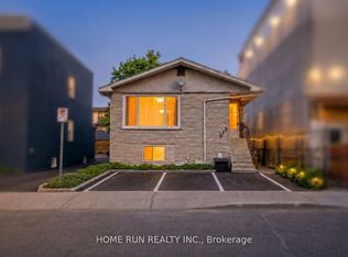 313 Savard Ave, Ottawa, ON K1L 7S1