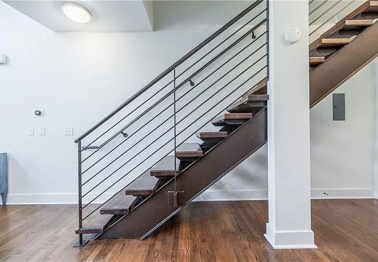 1221 Caroline St NE #201 — Photo 16