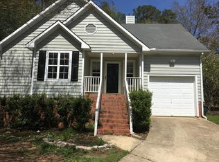 1105 Stoneferry Ln, Raleigh, NC 27606