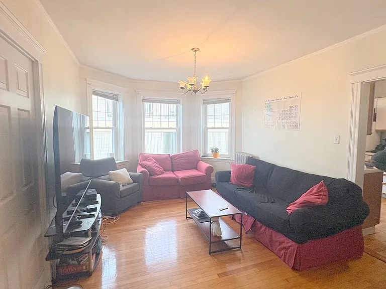 14 Centre St #2 — Photo 3