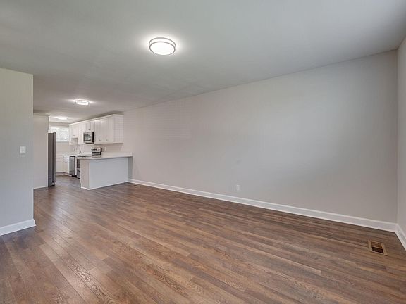 4th image of 405 Figuers Dr #A