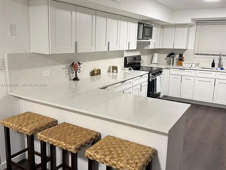 2036 NE 21st Ave #2 — Photo 5