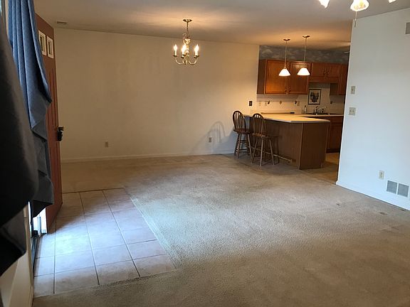 Living Room/Dining Room