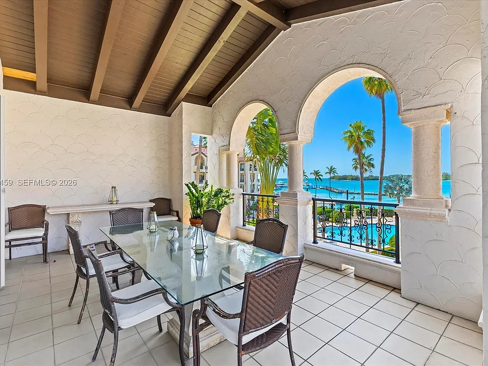 2134 Fisher Island Dr #2134