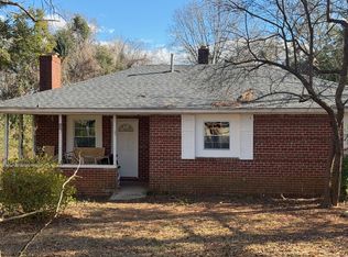 8 Ridgeway Dr, Greenville, SC 29605