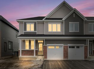 211 Ryan Reynolds Way, Ottawa, ON K4A1L2