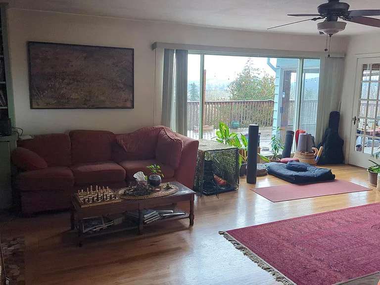 9105 SE 190th Dr — Photo 2