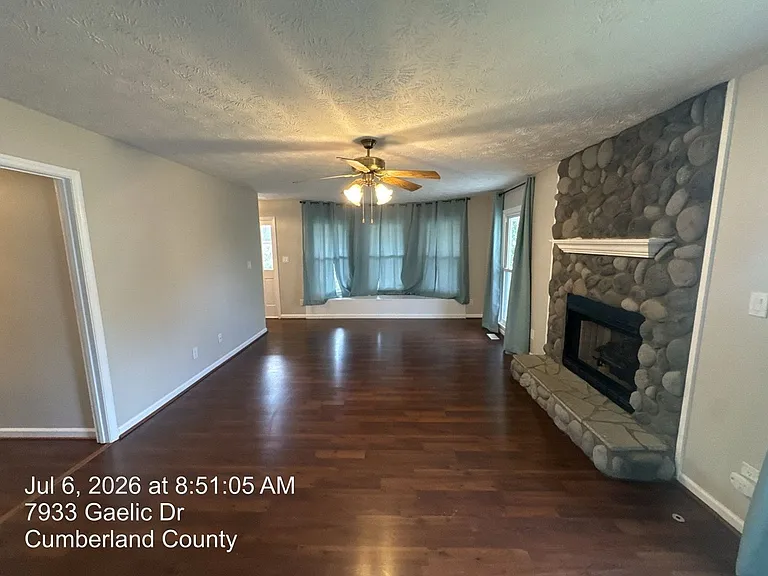 7933 Gaelic Dr — Photo 11