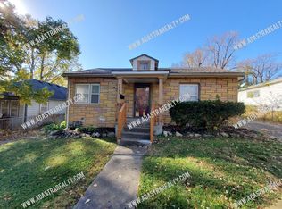 8426 Wayne Ave, Kansas City, MO 64131