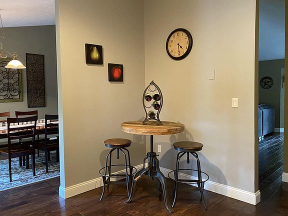 5th image of 21 Fenwick St #21