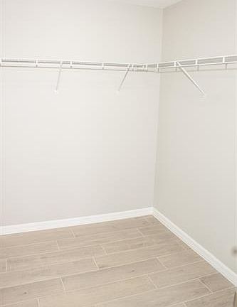 5th image of 2026 SW Castinet Ln