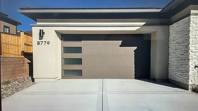 Building Photo - 8779 Larkhaven Trl