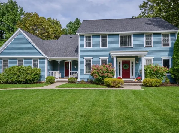 7 James Ave, Middleton, MA 01949