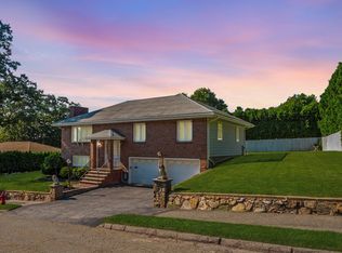 15 Nixon Ln, Stoneham, MA 02180