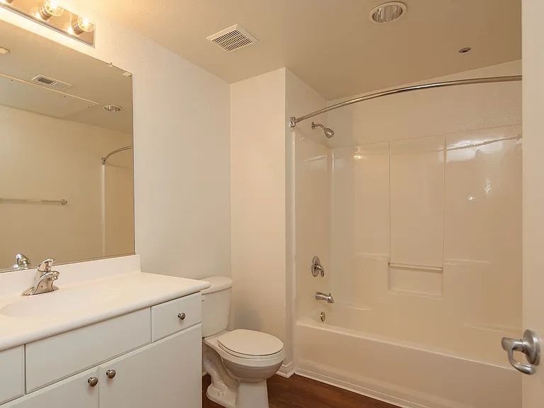 Elan Pacifico Encinitas — Photo 14