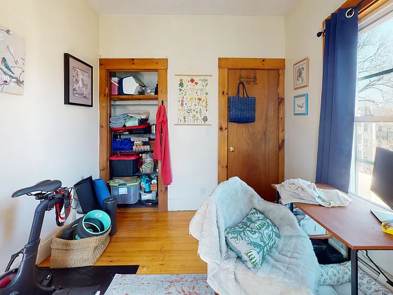 40 Mozart St #3 — Photo 9