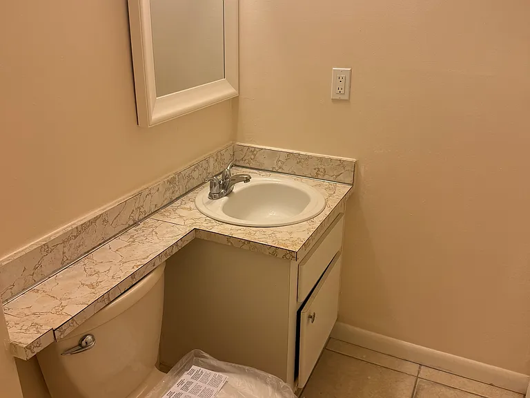 2525 W Bay Dr #C10 — Photo 12