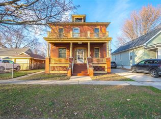 1423 Francis St, Port Huron, MI 48060