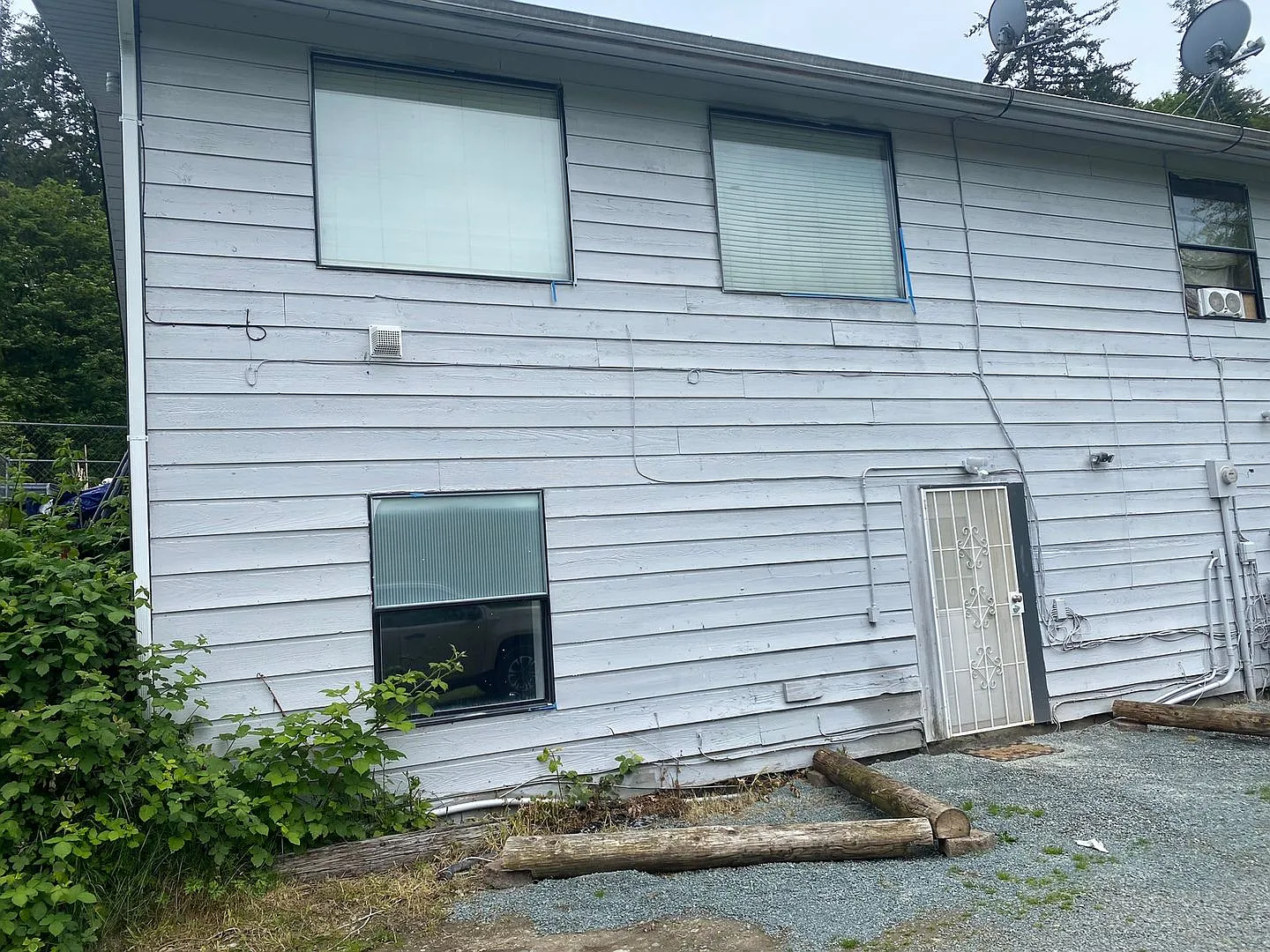 Perez-Big Lake 2 units — Photo 1