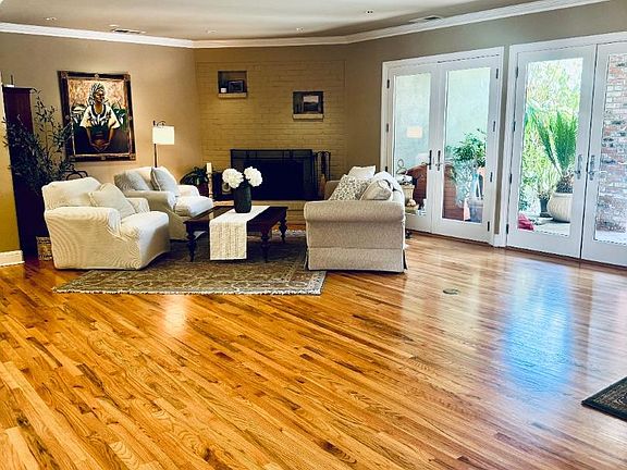 5th image of 1196 Delynn Way