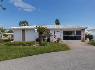 376 Circlewood Dr, Venice, FL 34293
