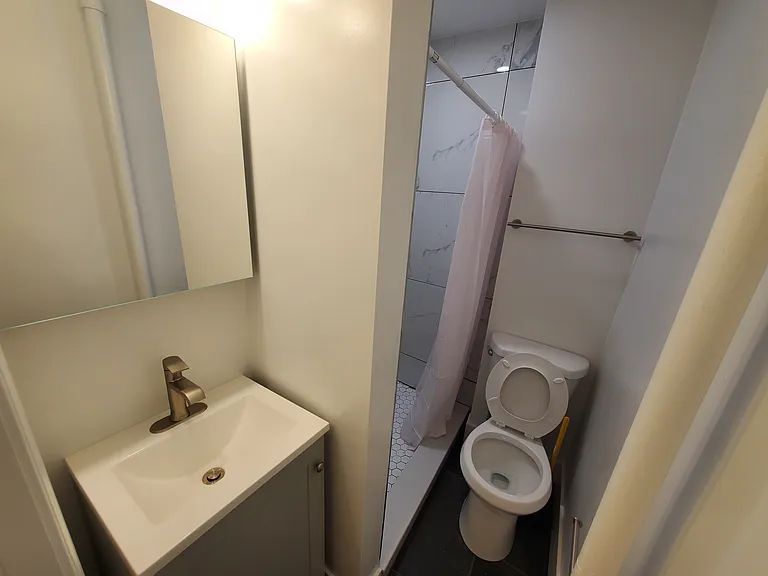 24 Phillips St #8 — Photo 11
