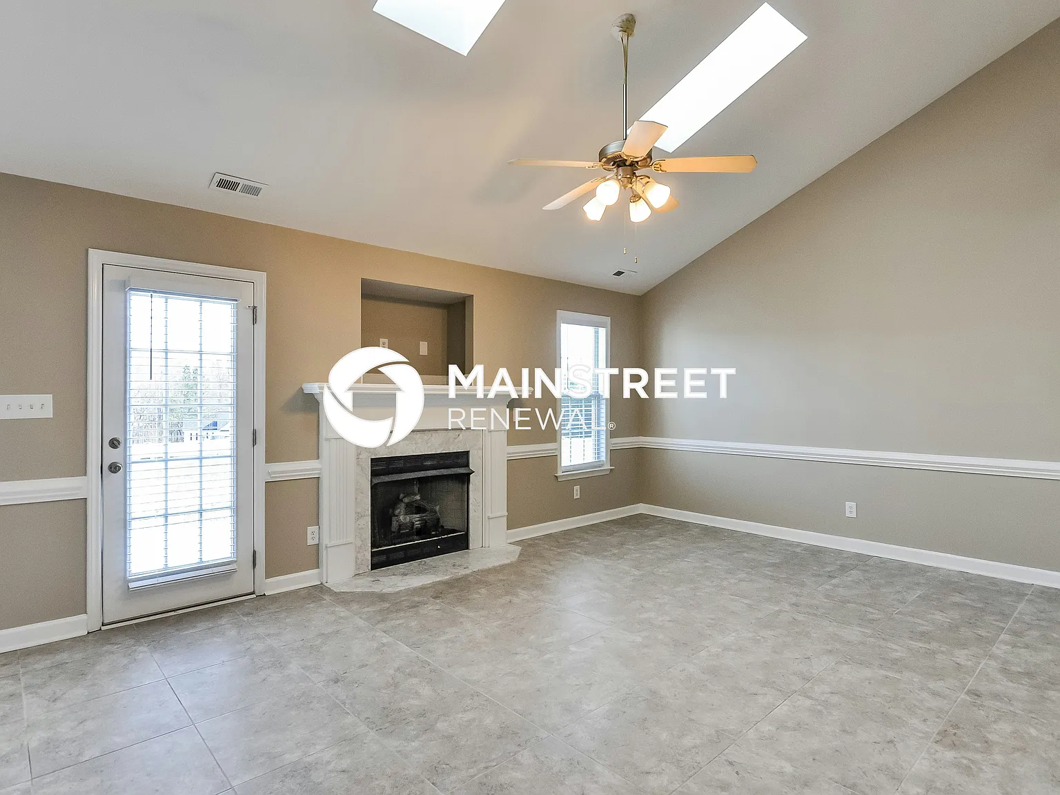 125 Longhorn Dr — Photo 2