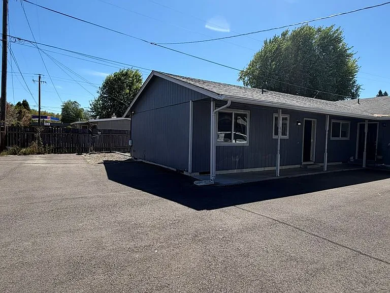 2523 Pine Ln SE — Photo 20