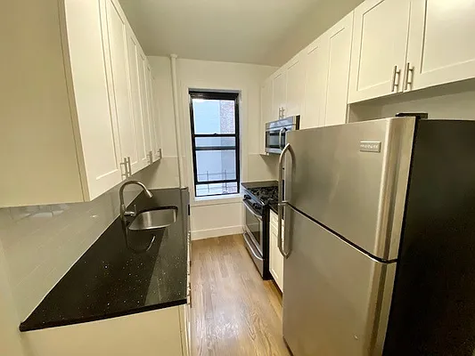 Rented by LRGNY Group, Inc. | media 23