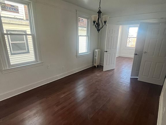 4th image of 54 Alexander Ave #2A